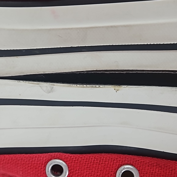 Converse | Men's All Star Red Low-Top Lace-Up Sneakers Sz 8 - Picture 14 of 15